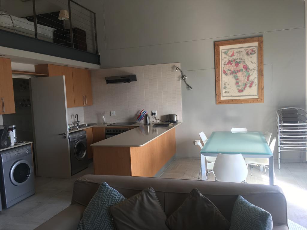 קייפטאון St Johns Plazza Apartment מראה חיצוני תמונה